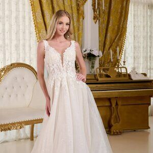 NF New Off White Wedding Mesh Dress w/ Floral Applique & Button Closure GL3661